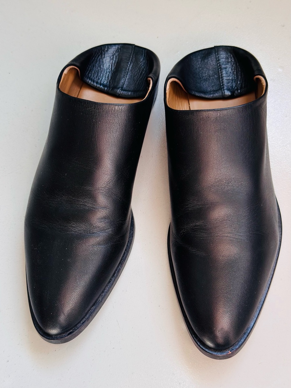 EVERLANE, Women’s Italian Leather Moroccan Slip-On Dress Shoes